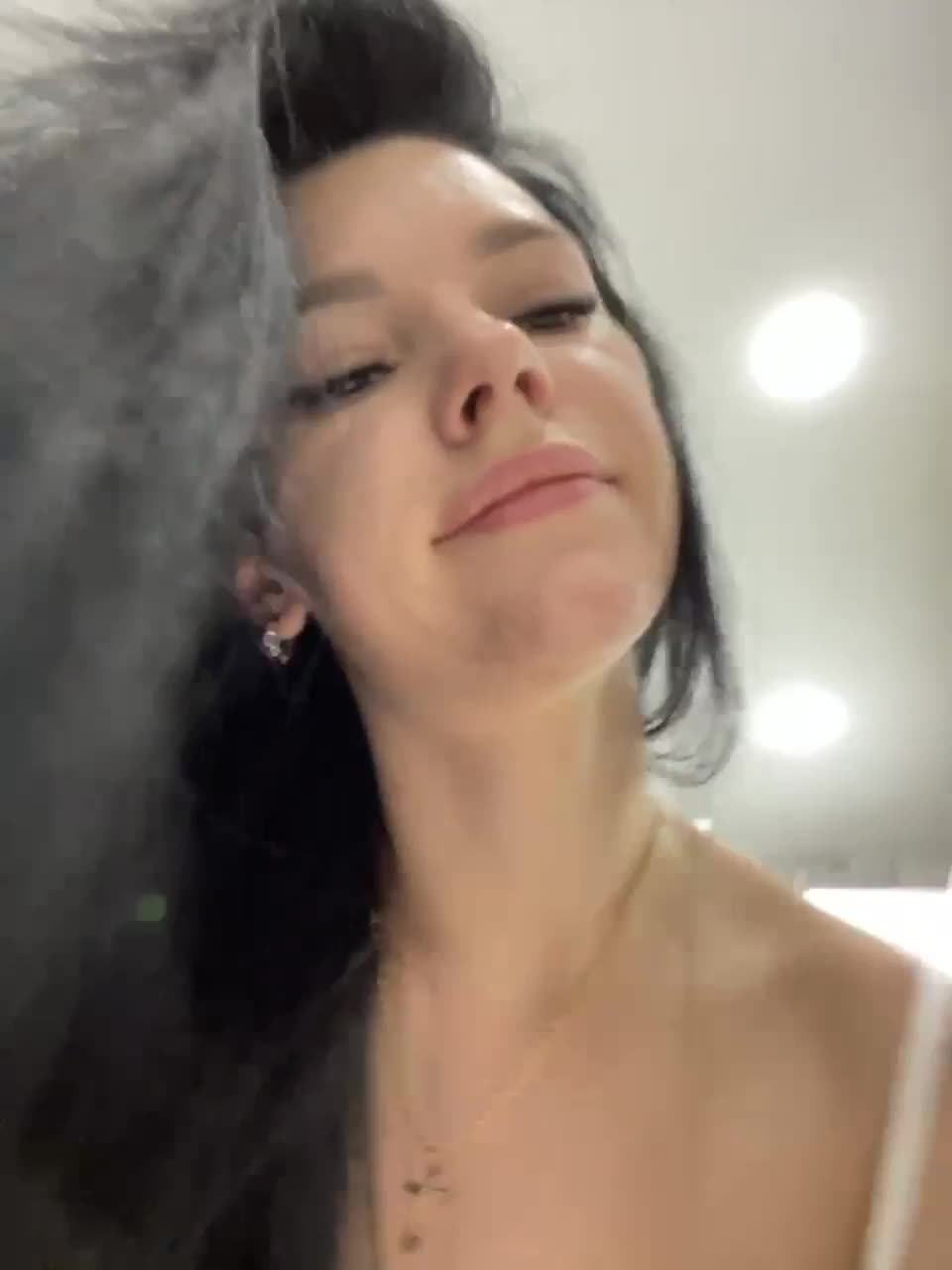 View or download file ladysunshine_ on 2023-03-20 from bongacams