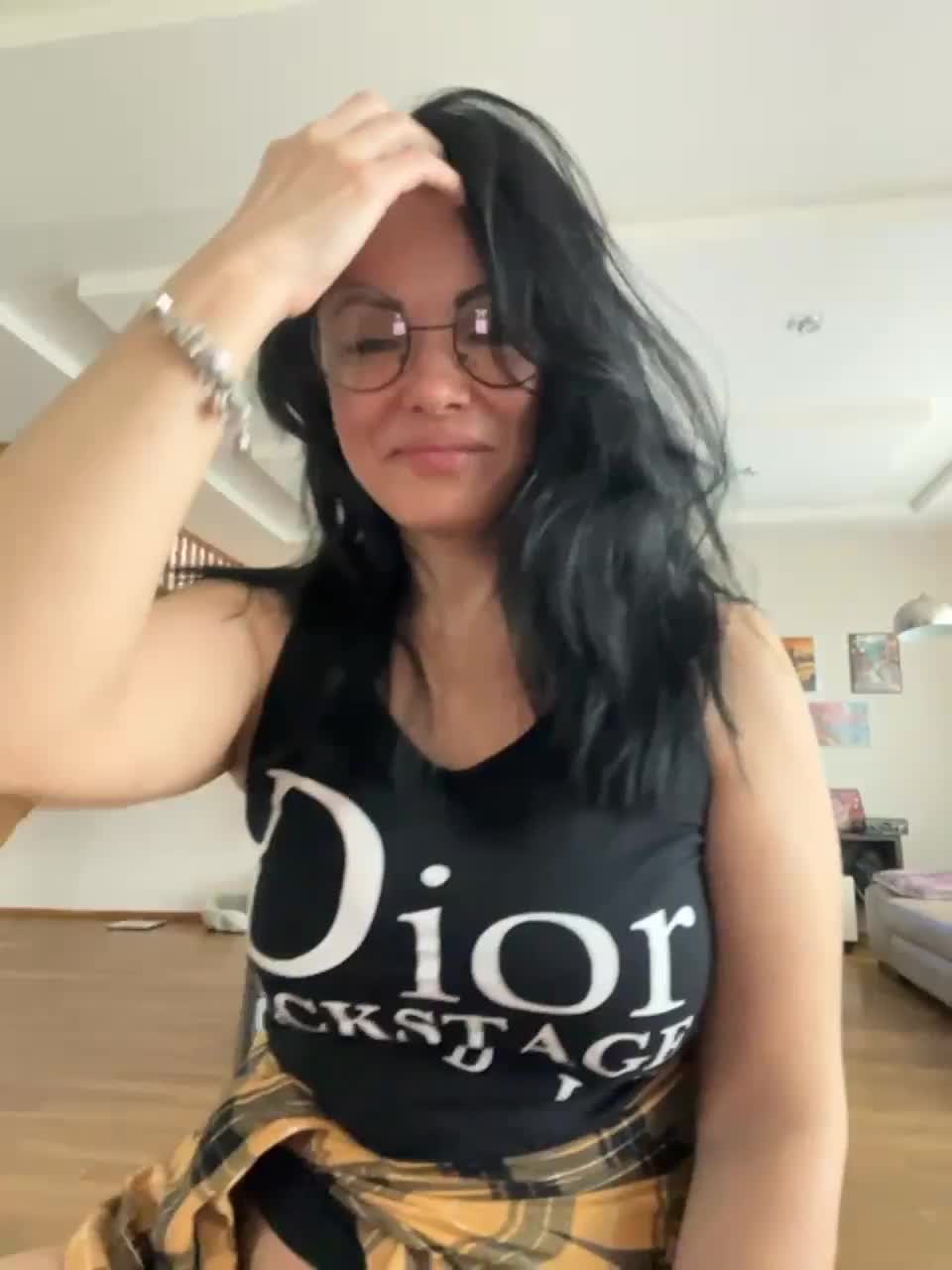 View or download file louisejenkin on 2023-03-21 from bongacams