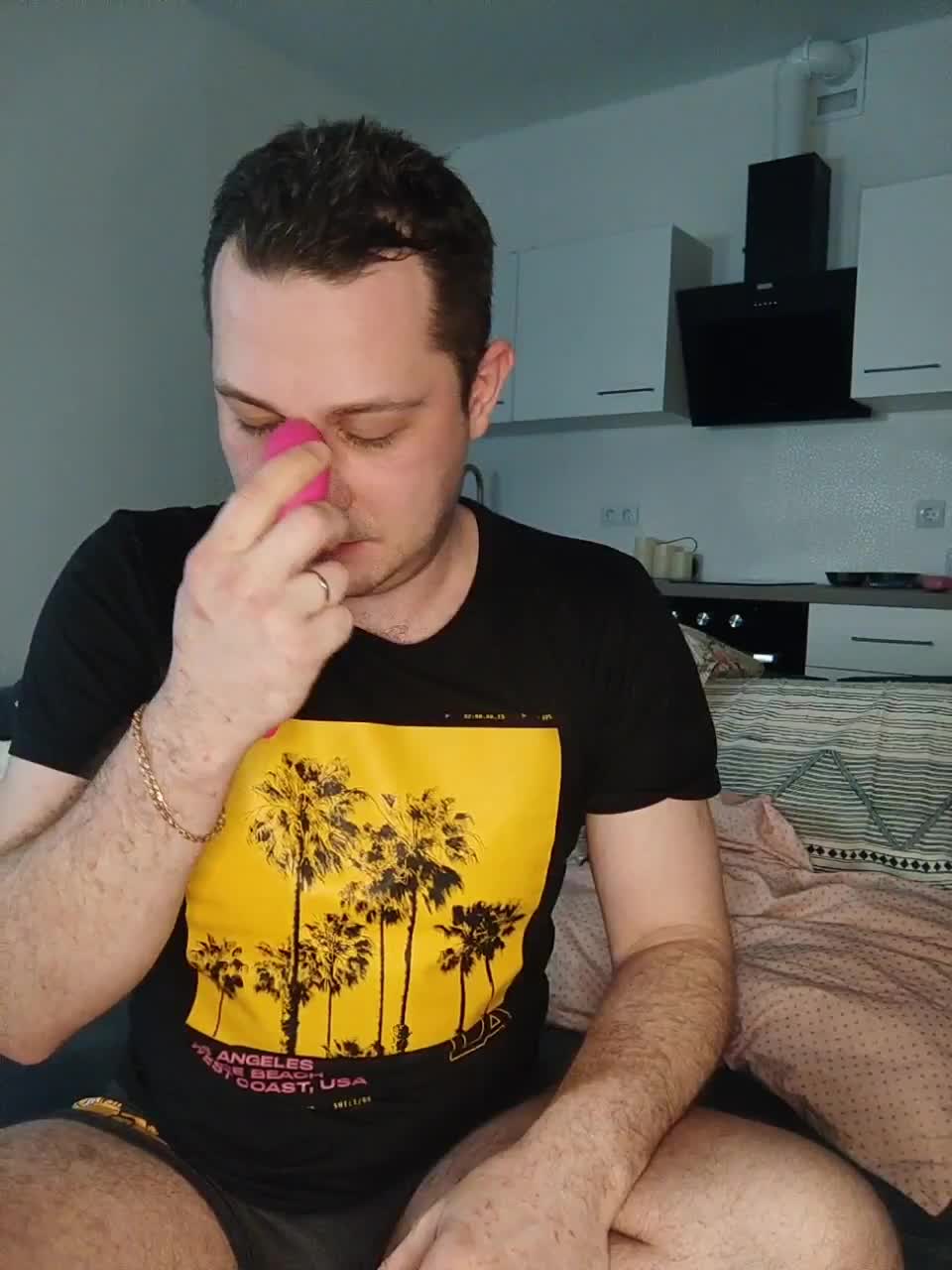 View or download file banana_peach on 2023-03-22 from bongacams