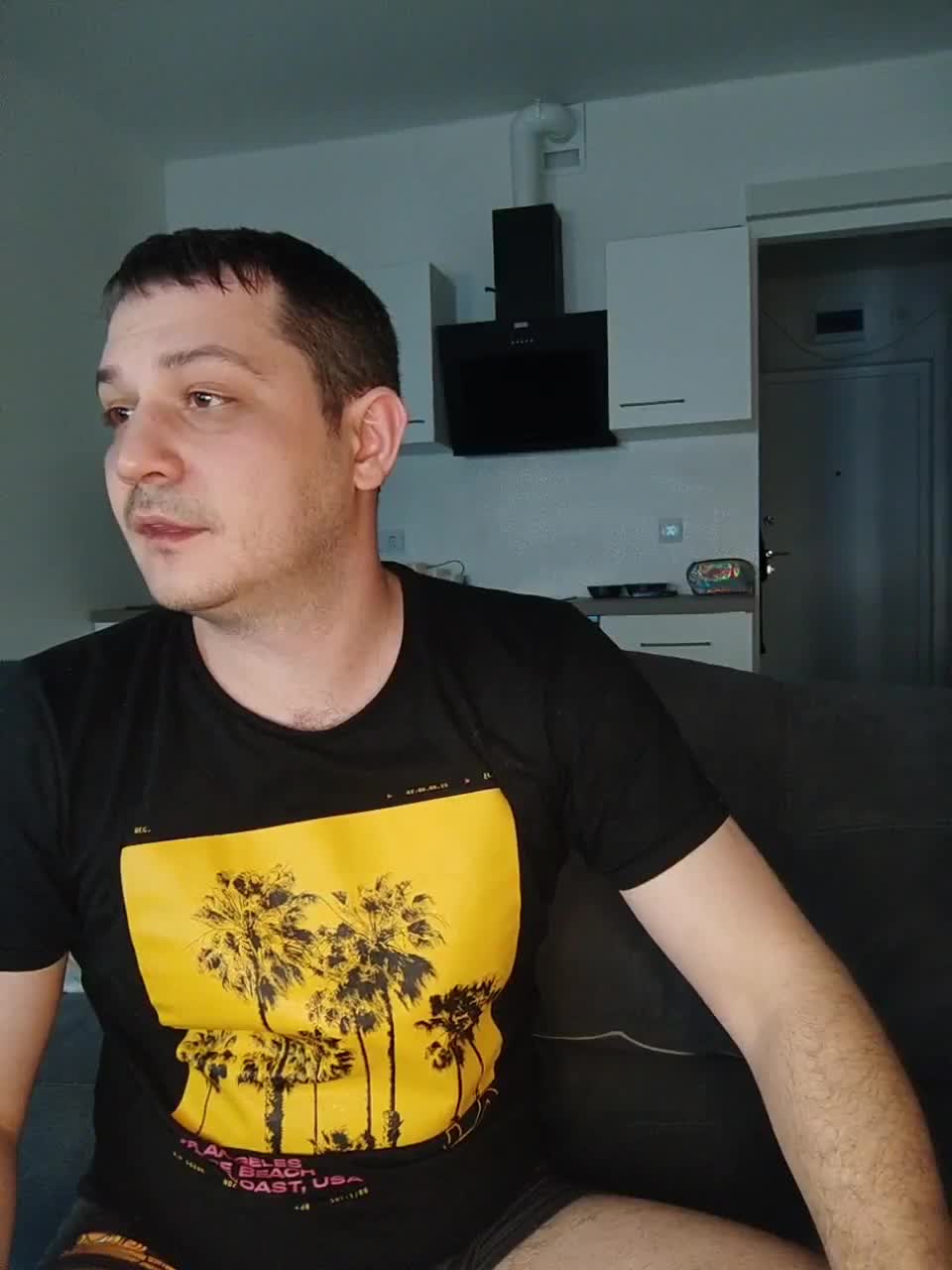 View or download file banana_peach on 2023-03-22 from bongacams