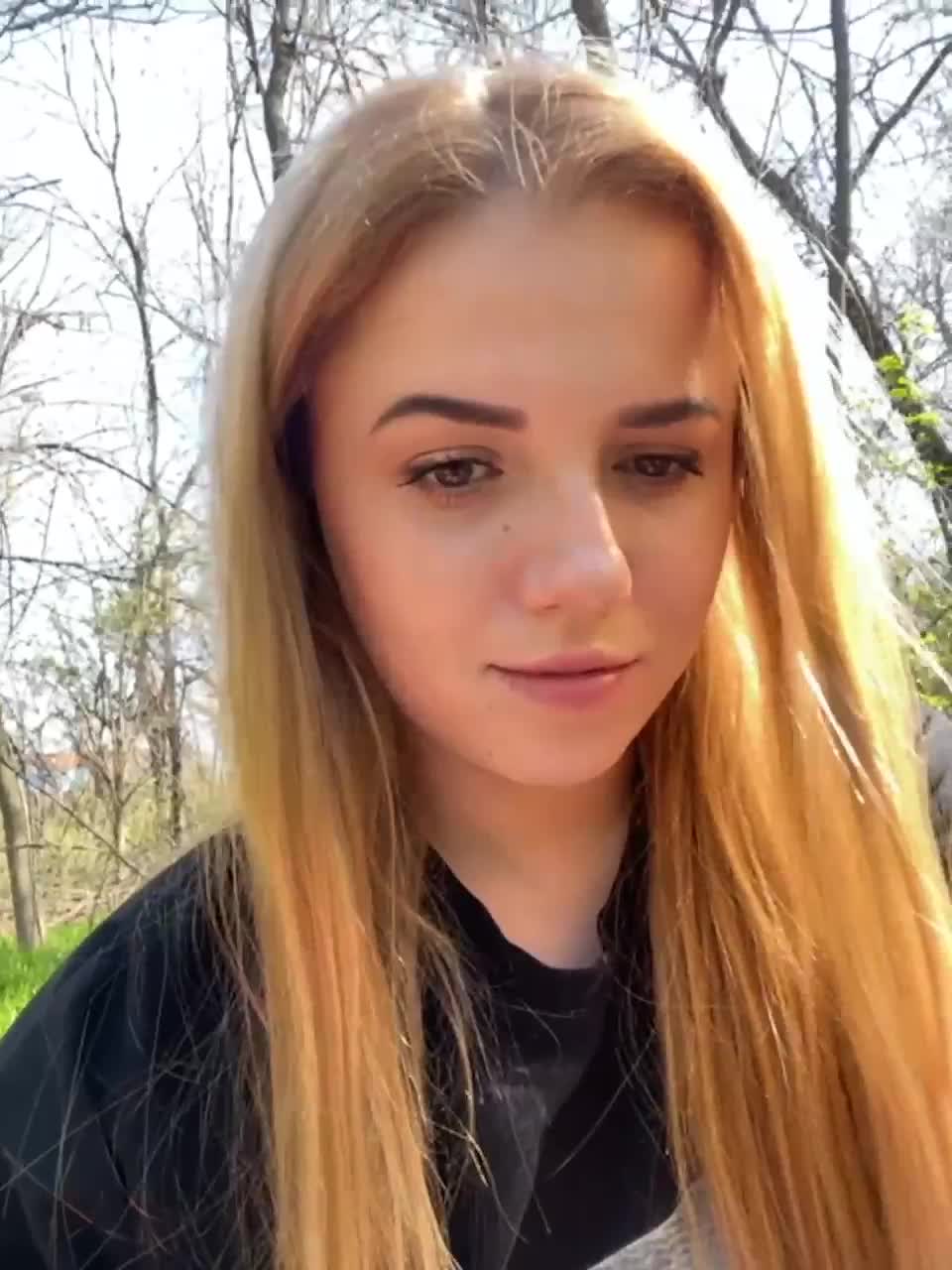 View or download file butterflysay on 2023-03-22 from bongacams