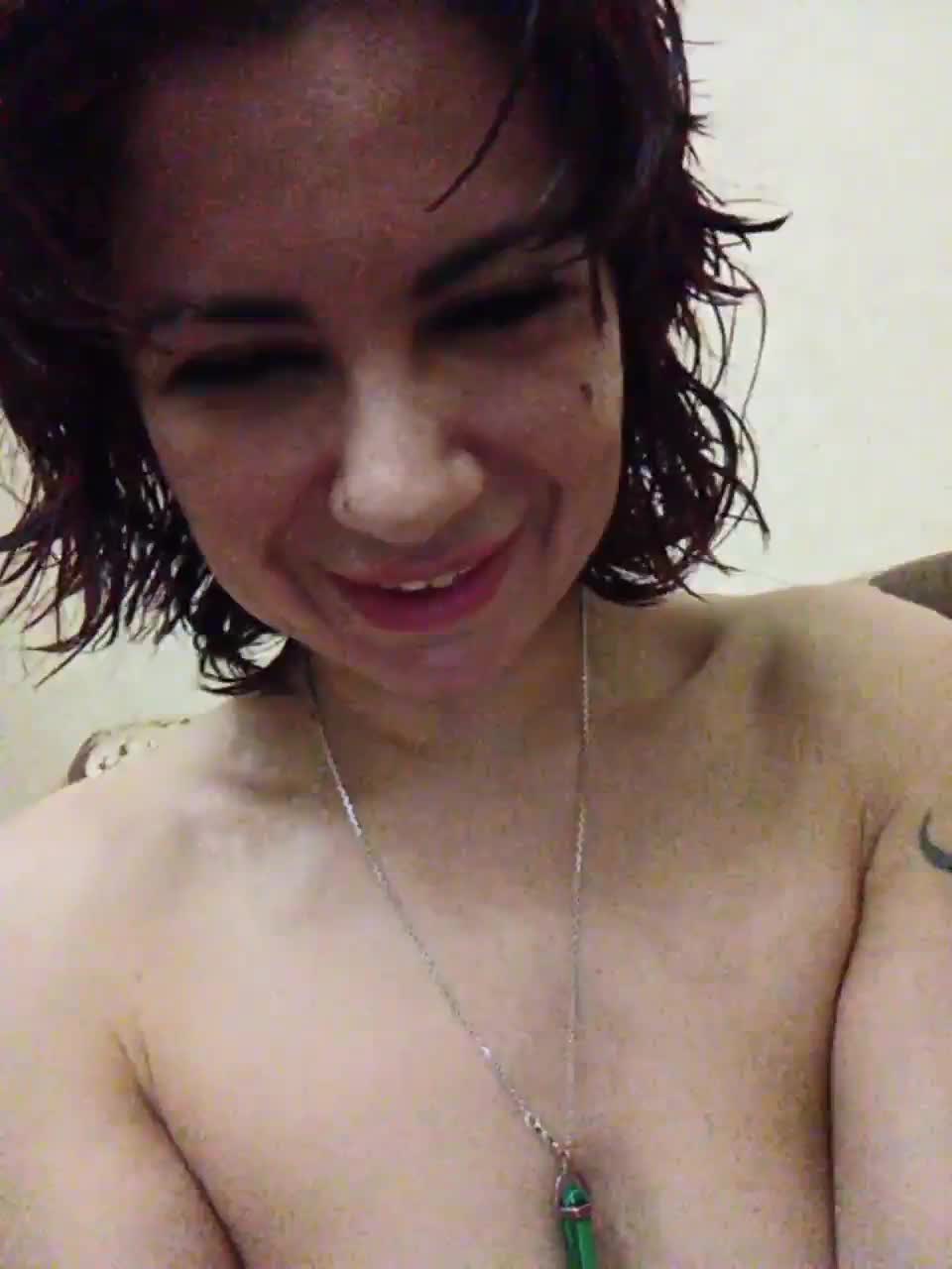 View or download file gold_model on 2023-03-22 from bongacams