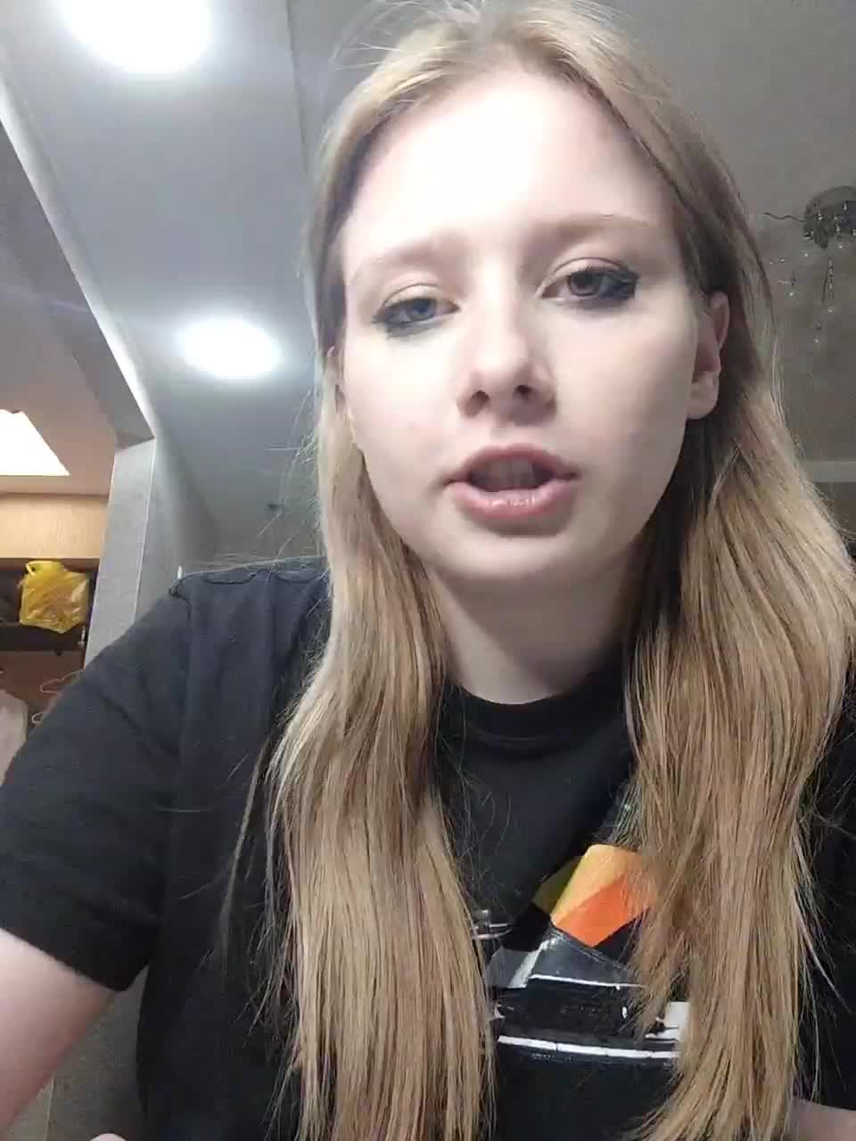 View or download file hollymussy on 2023-03-22 from bongacams