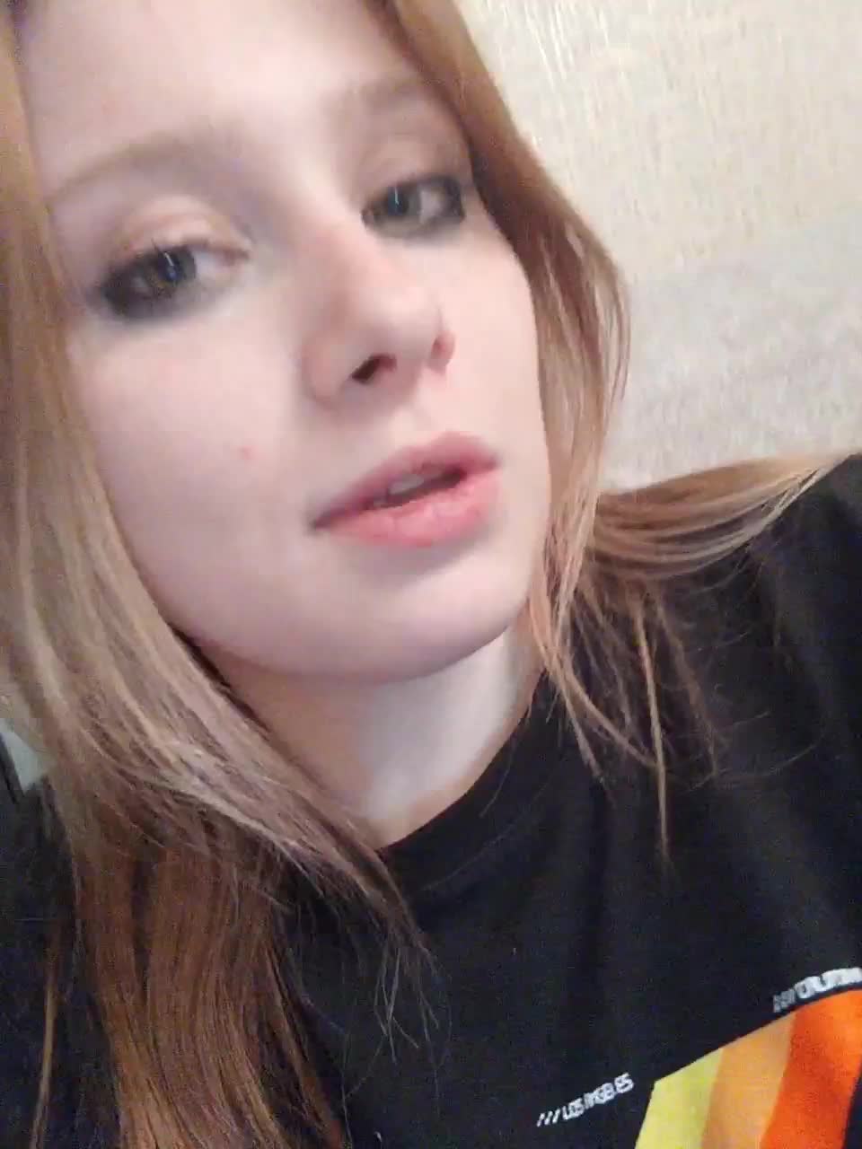 View or download file hollymussy on 2023-03-22 from bongacams