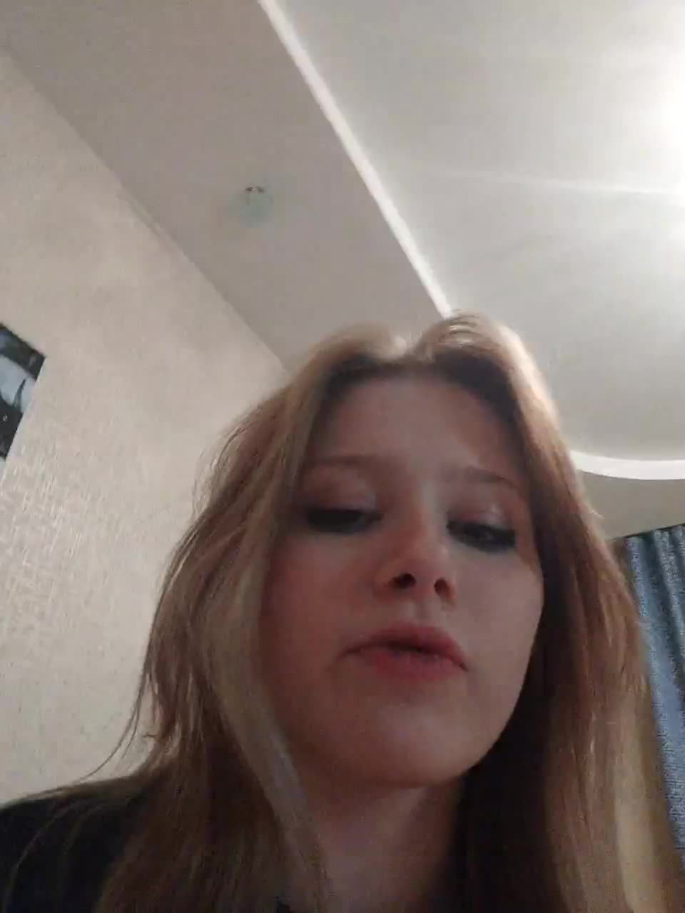 View or download file hollymussy on 2023-03-22 from bongacams