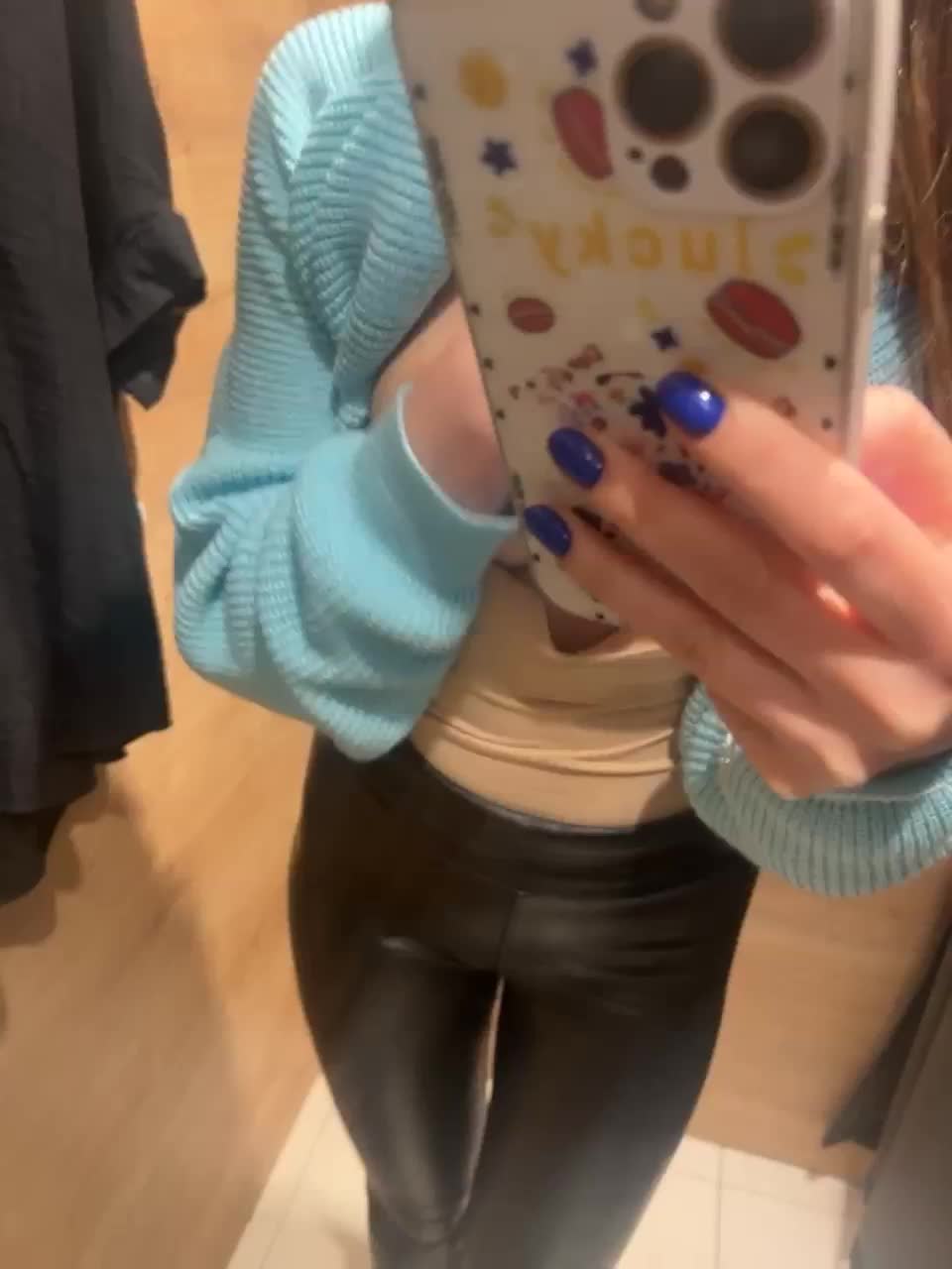 View or download file loverstreamm on 2023-03-22 from bongacams