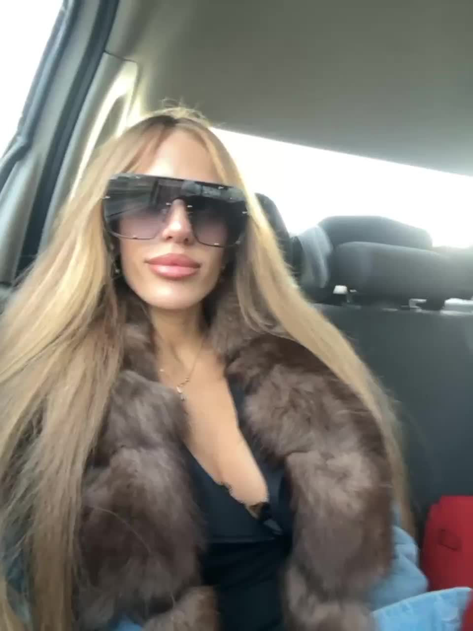 View or download file blondinochkaa on 2023-03-24 from bongacams