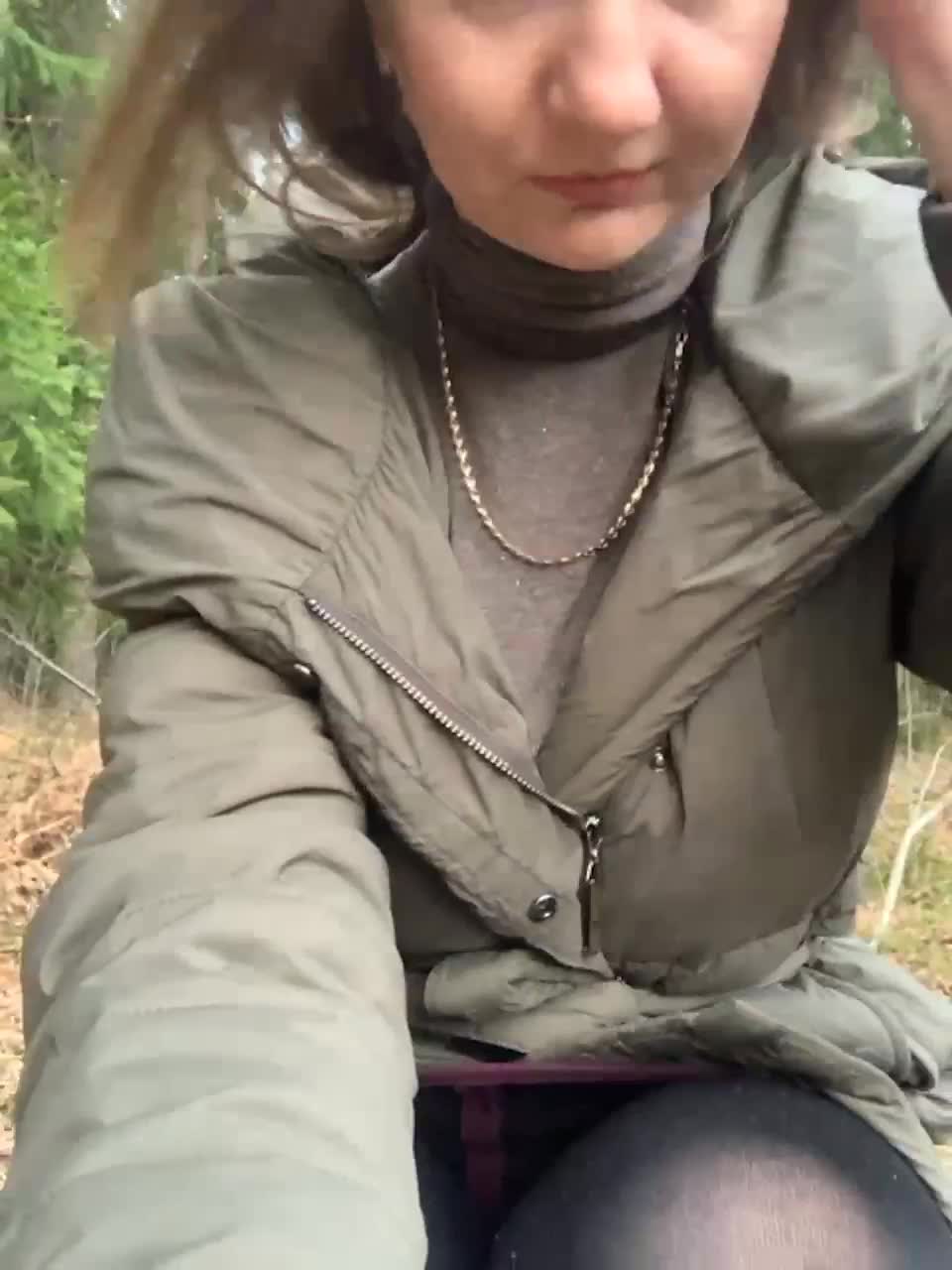 View or download file ledi1 on 2023-03-24 from bongacams