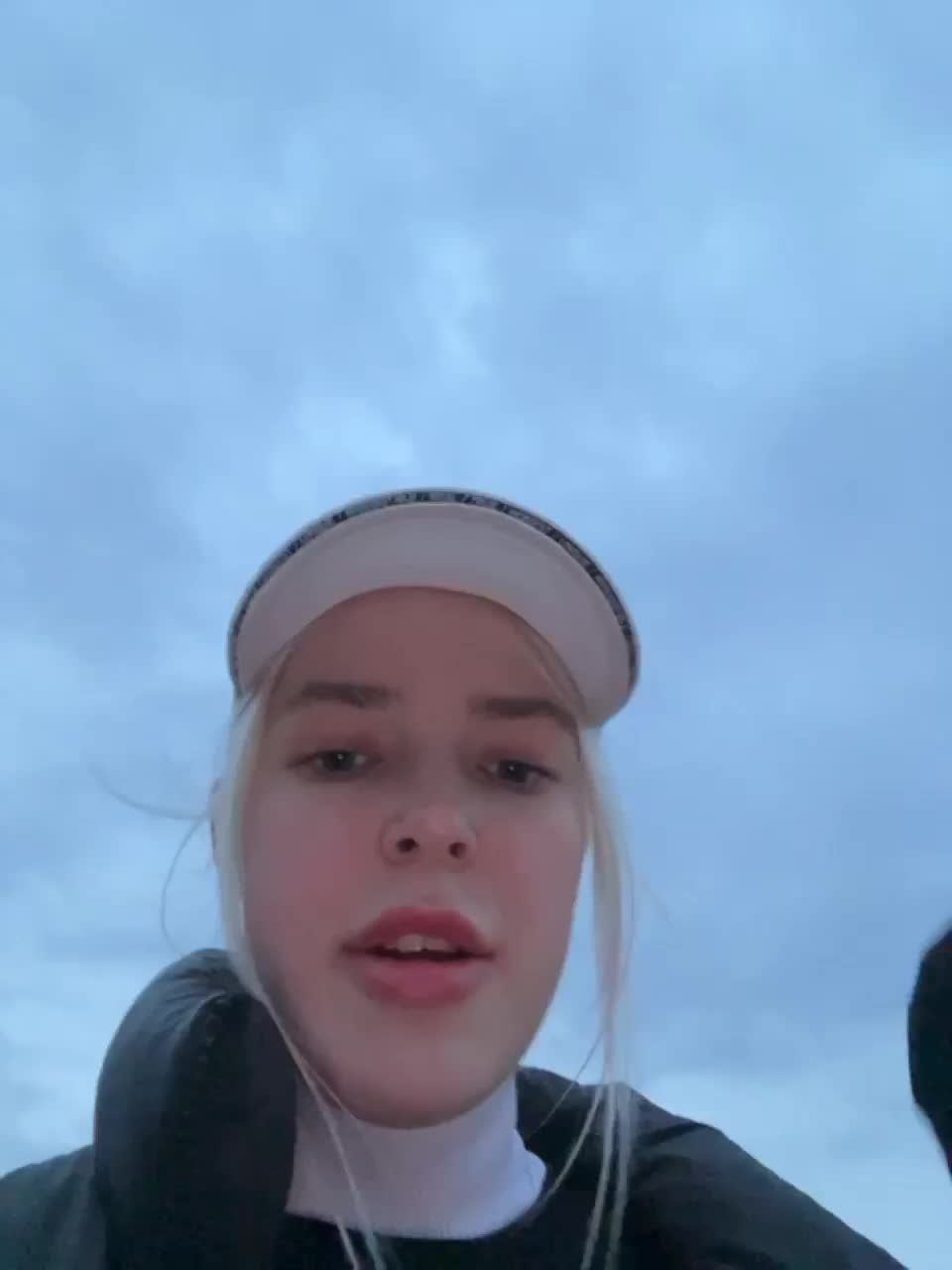 View or download file merida_amora on 2023-03-24 from bongacams