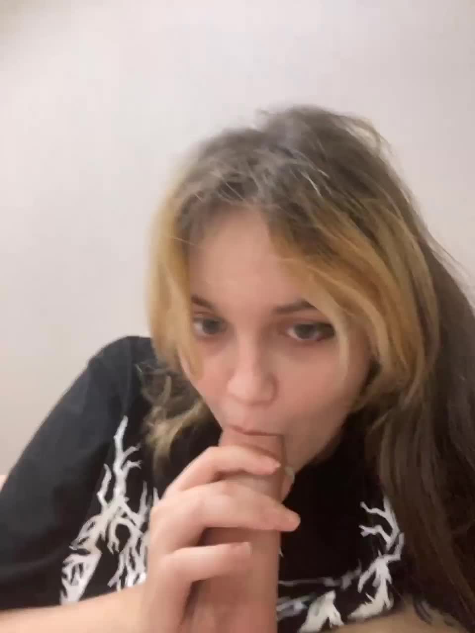 View or download file disexyy on 2023-03-25 from bongacams