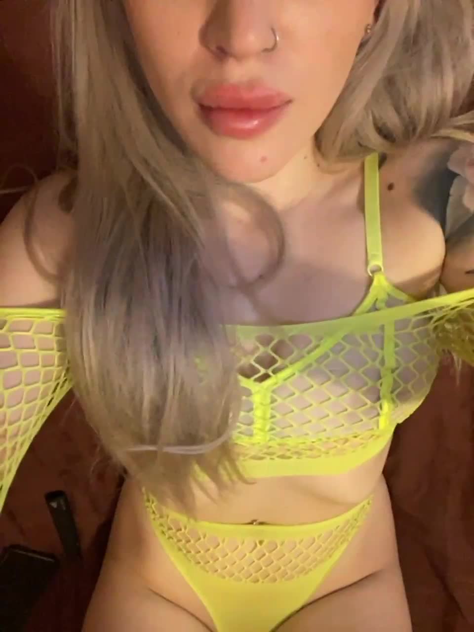 View or download file succubz on 2023-03-25 from bongacams