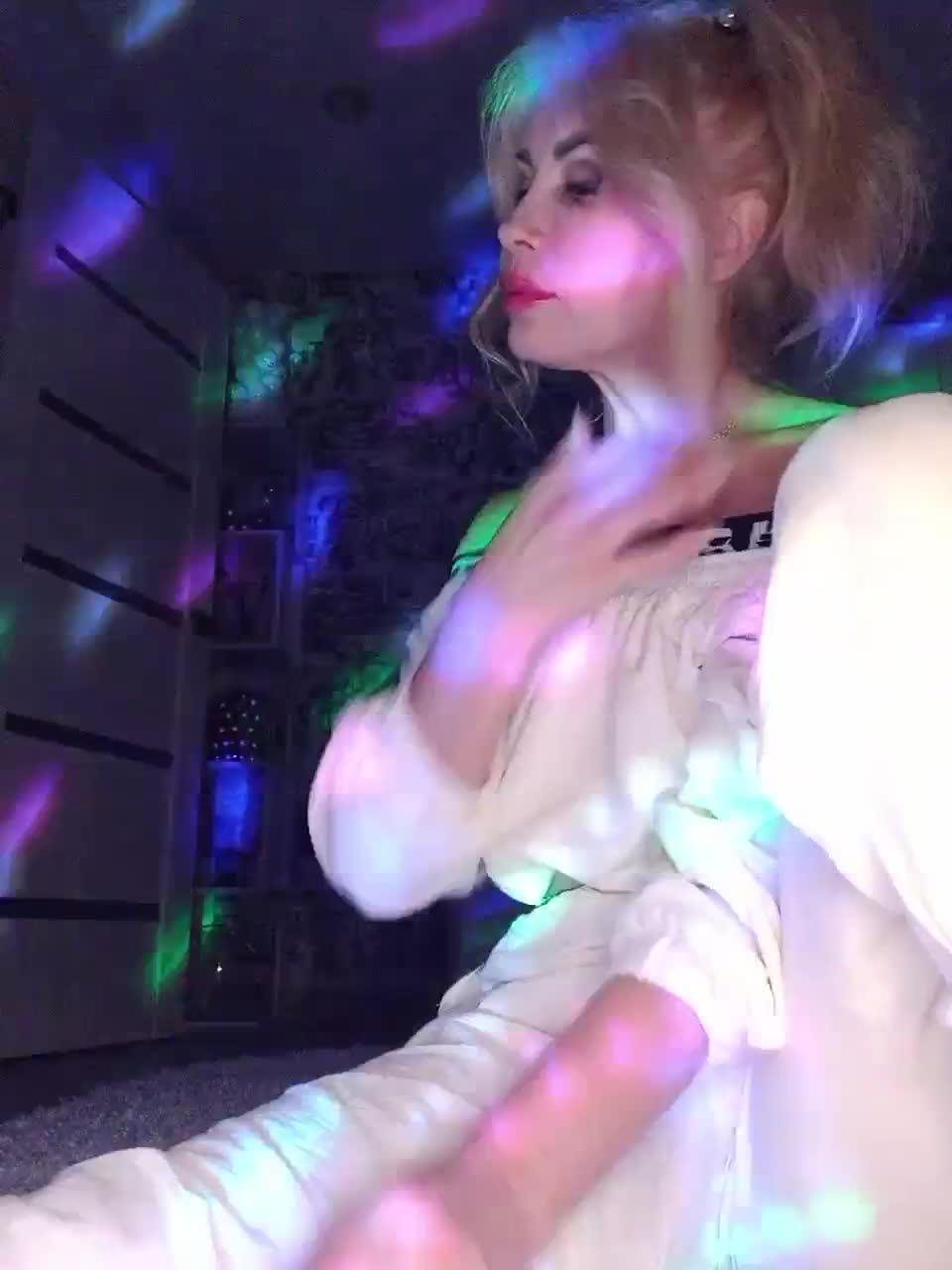 View or download file angelochek042 on 2023-03-26 from bongacams