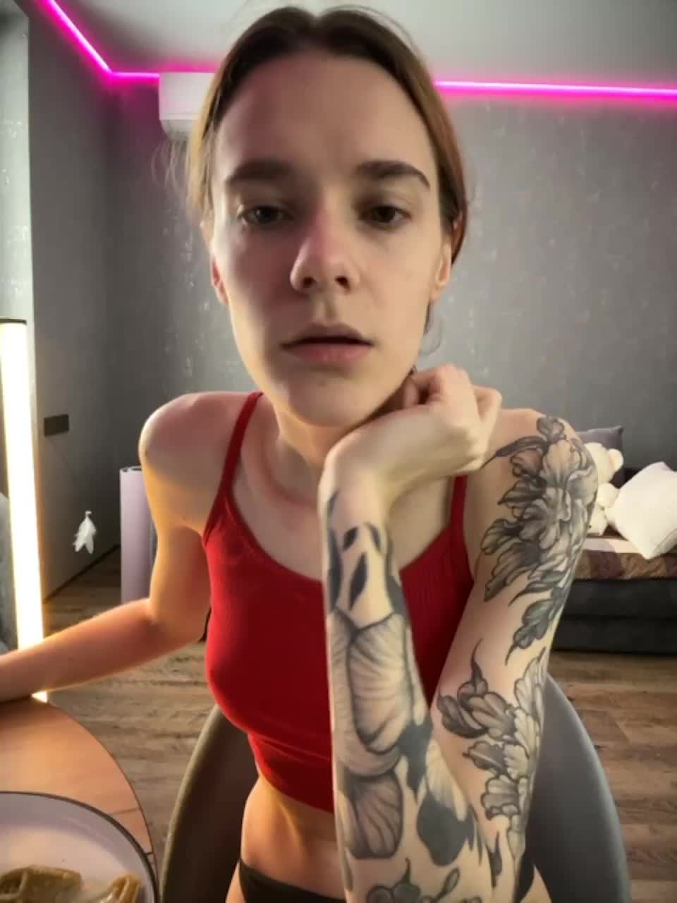 View or download file damkiky on 2023-03-27 from bongacams