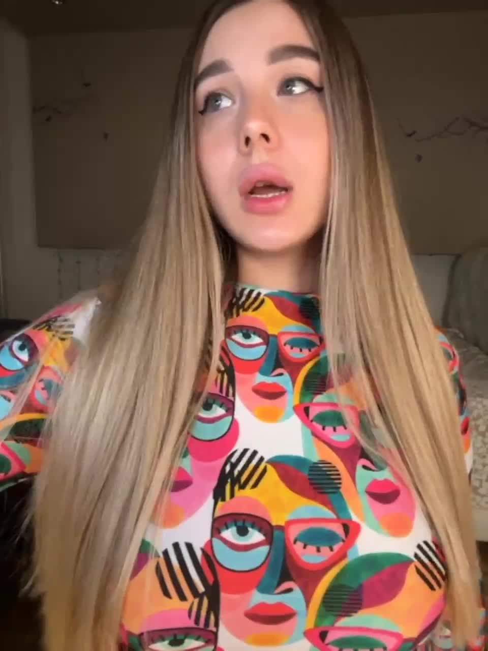 View or download file bloomjuliette on 2023-03-28 from bongacams