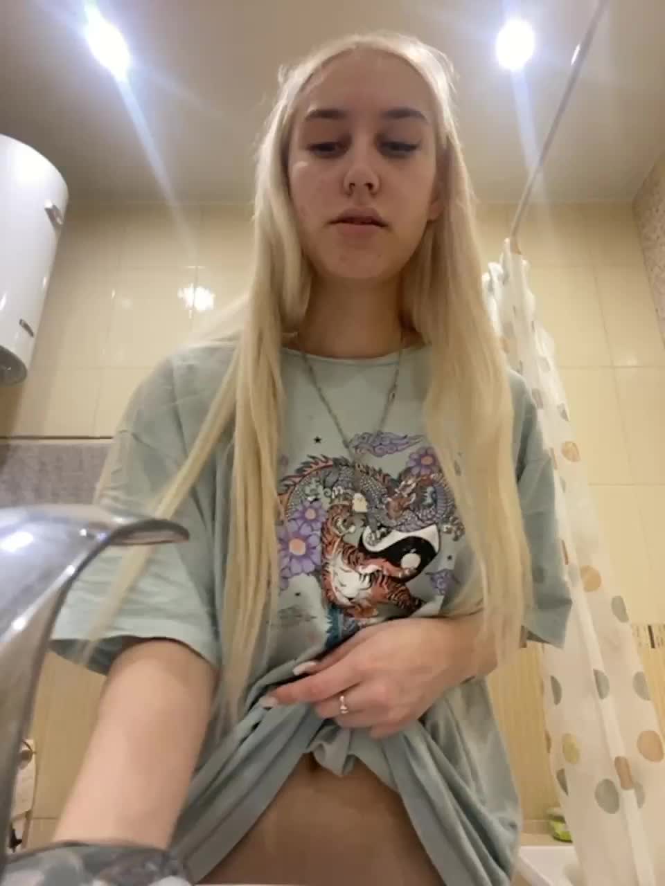 View or download file fuckkrisanna on 2023-03-28 from bongacams