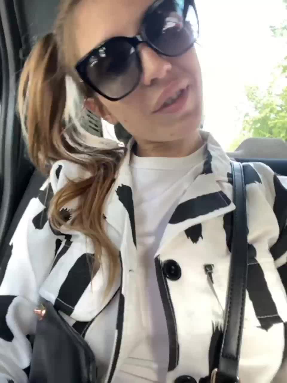 View or download file loverstreamm on 2023-03-28 from bongacams