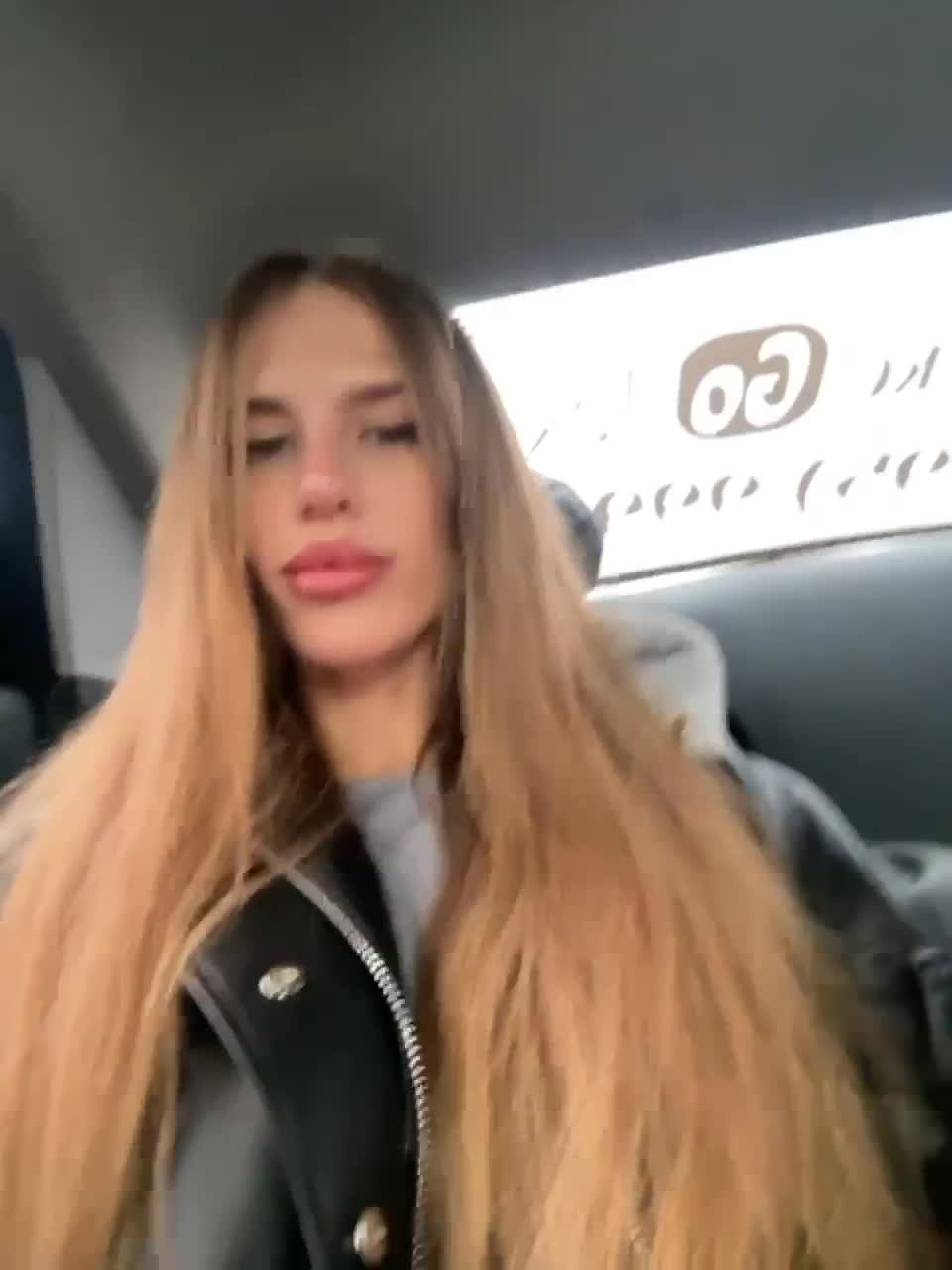 View or download file blondinochkaa on 2023-03-29 from bongacams