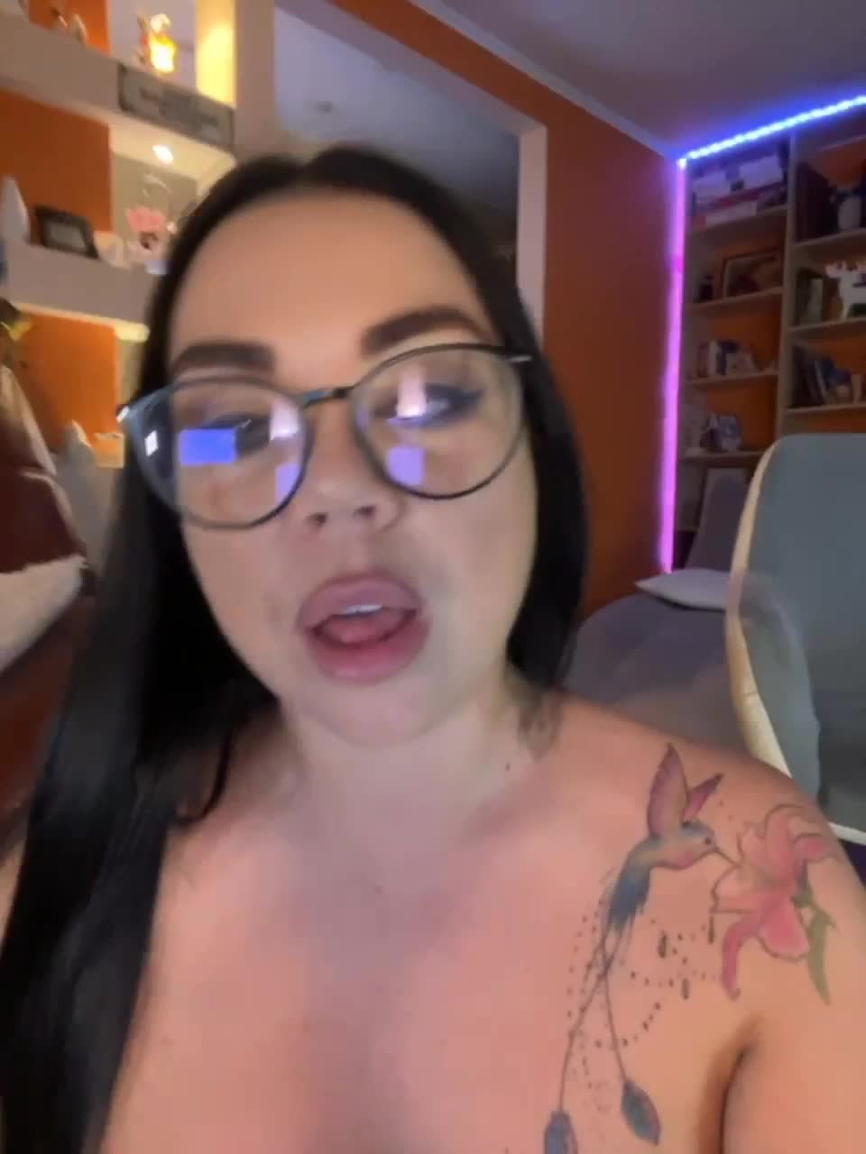 View or download file oliviagoold on 2023-03-29 from bongacams