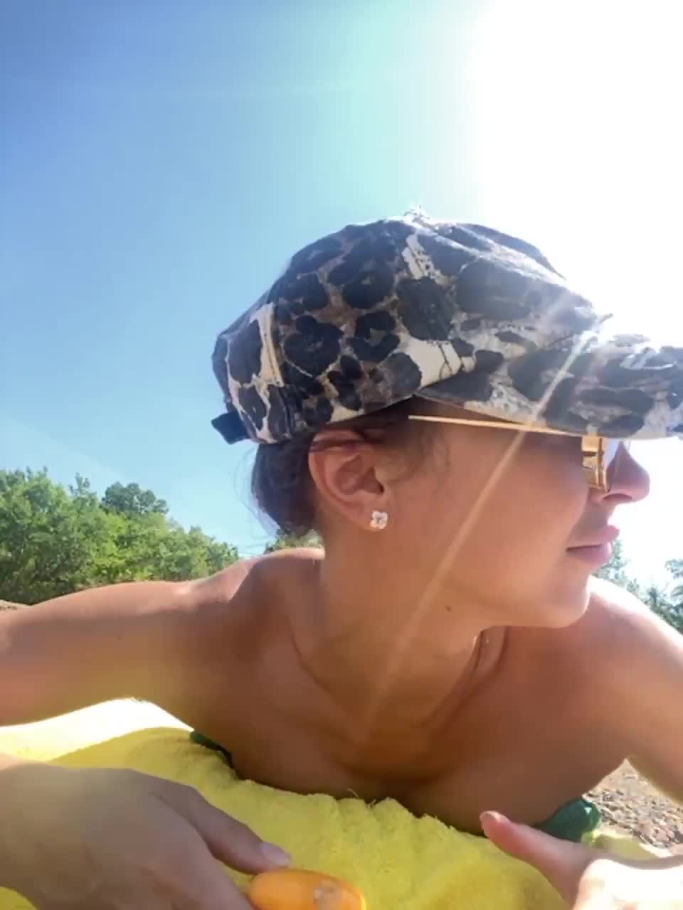 View or download file hothoneybabe on 2023-06-06 from bongacams