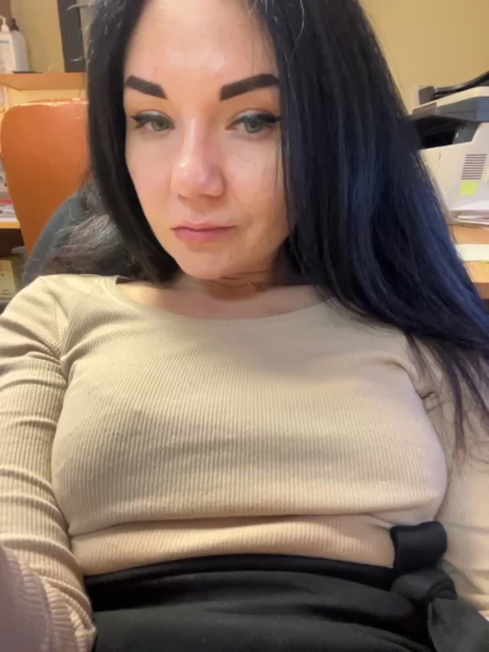 View or download file lilcatt on 2023-06-06 from bongacams