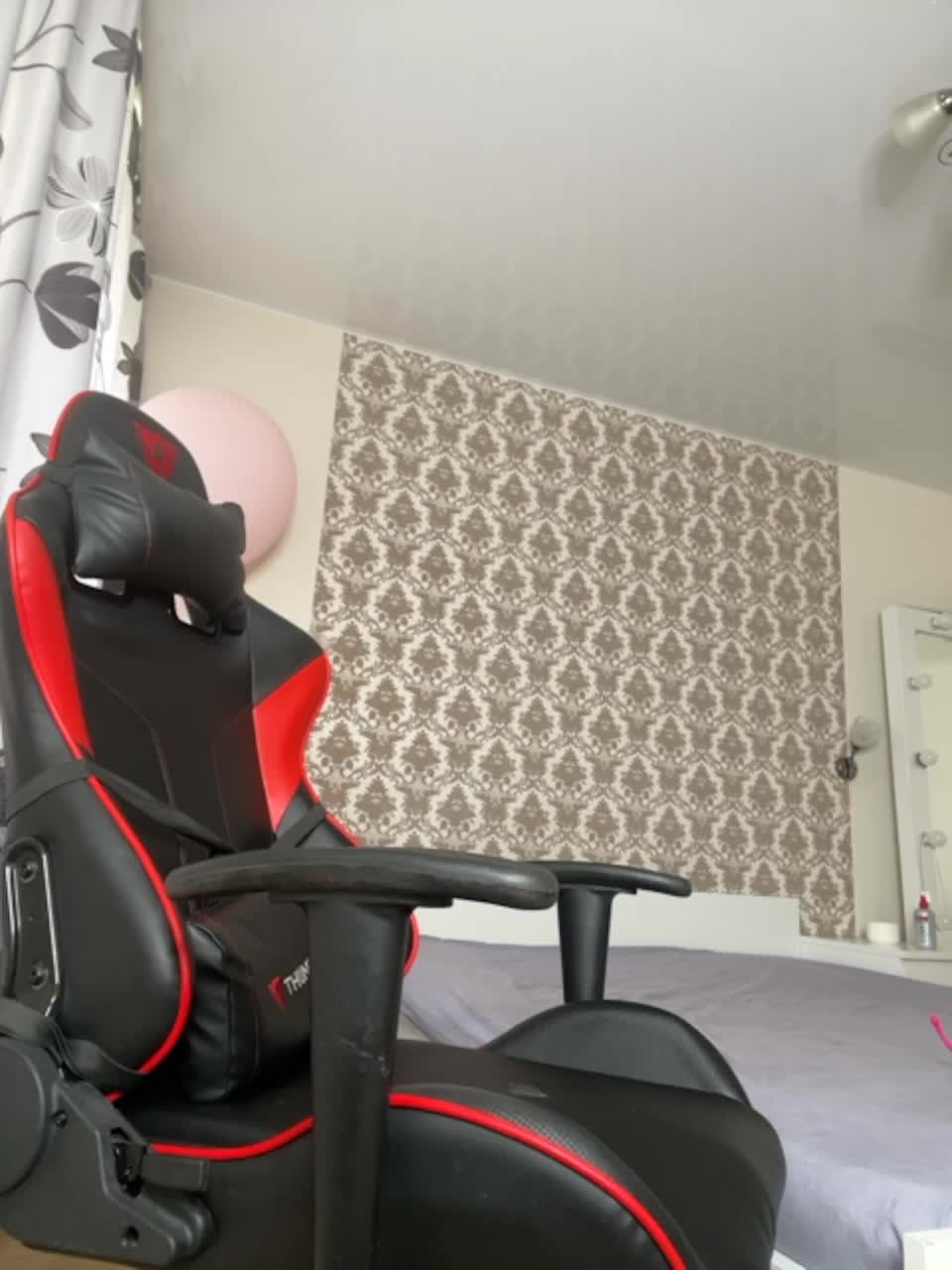 View or download file vikikiss on 2023-06-08 from bongacams