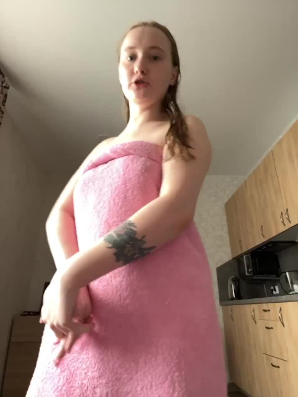 View or download file angelinakuny on 2023-06-10 from bongacams