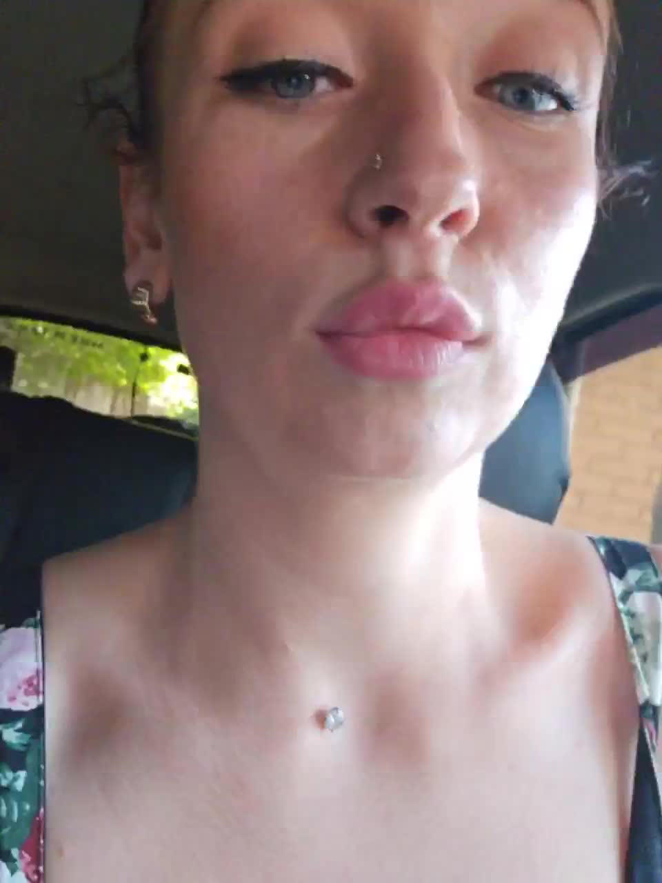 View or download file aureliyxxx on 2023-06-10 from bongacams