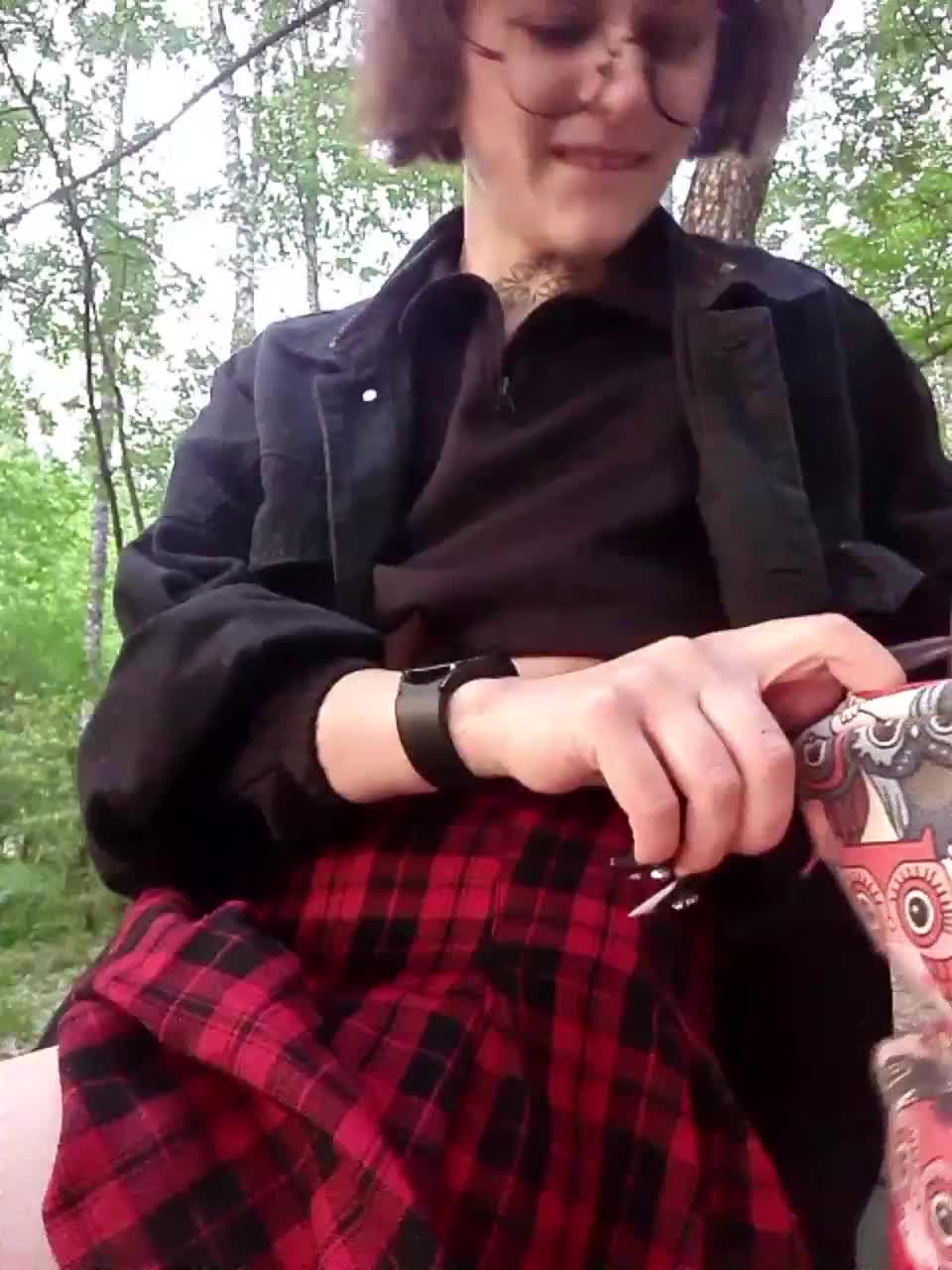 View or download file lolymolly on 2023-06-10 from bongacams