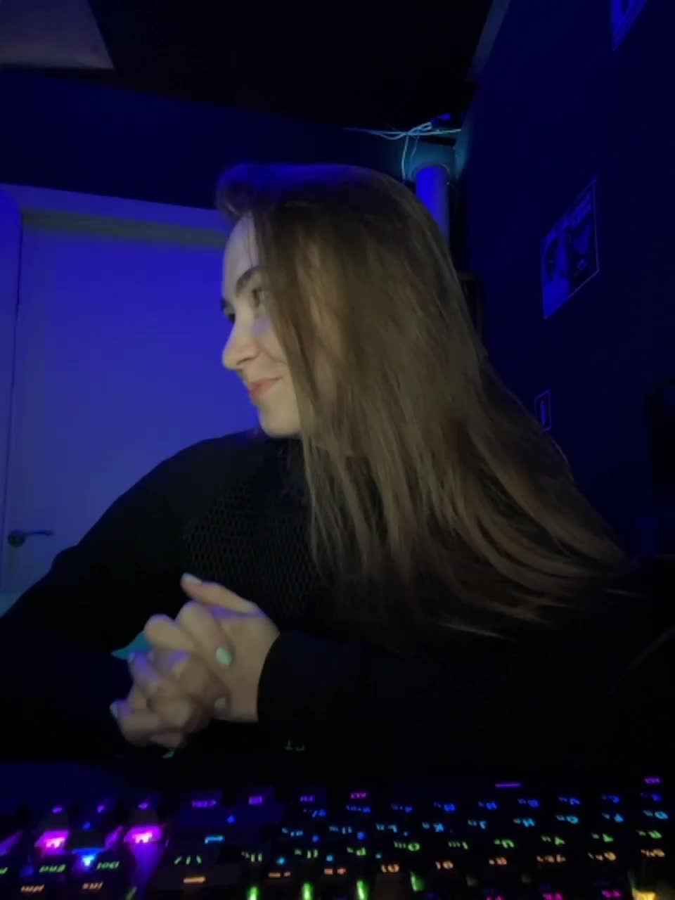 View or download file shrimprolls on 2023-06-10 from bongacams