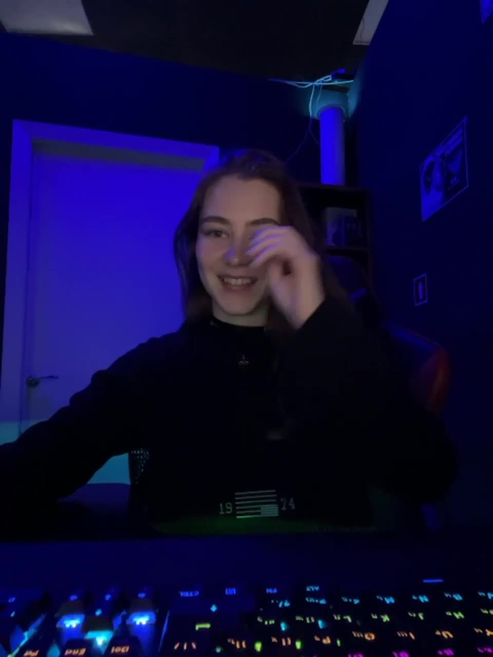 View or download file shrimprolls on 2023-06-10 from bongacams