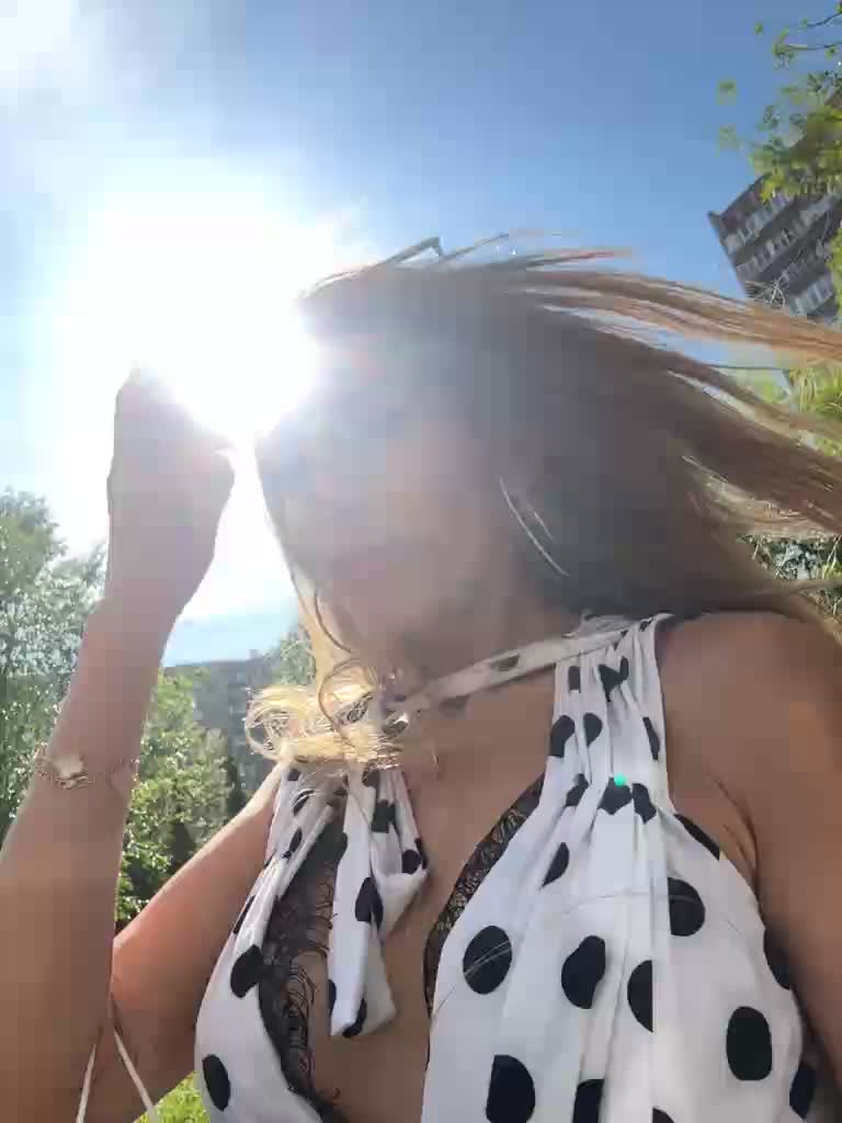 View or download file blondinochkaa on 2023-06-13 from bongacams