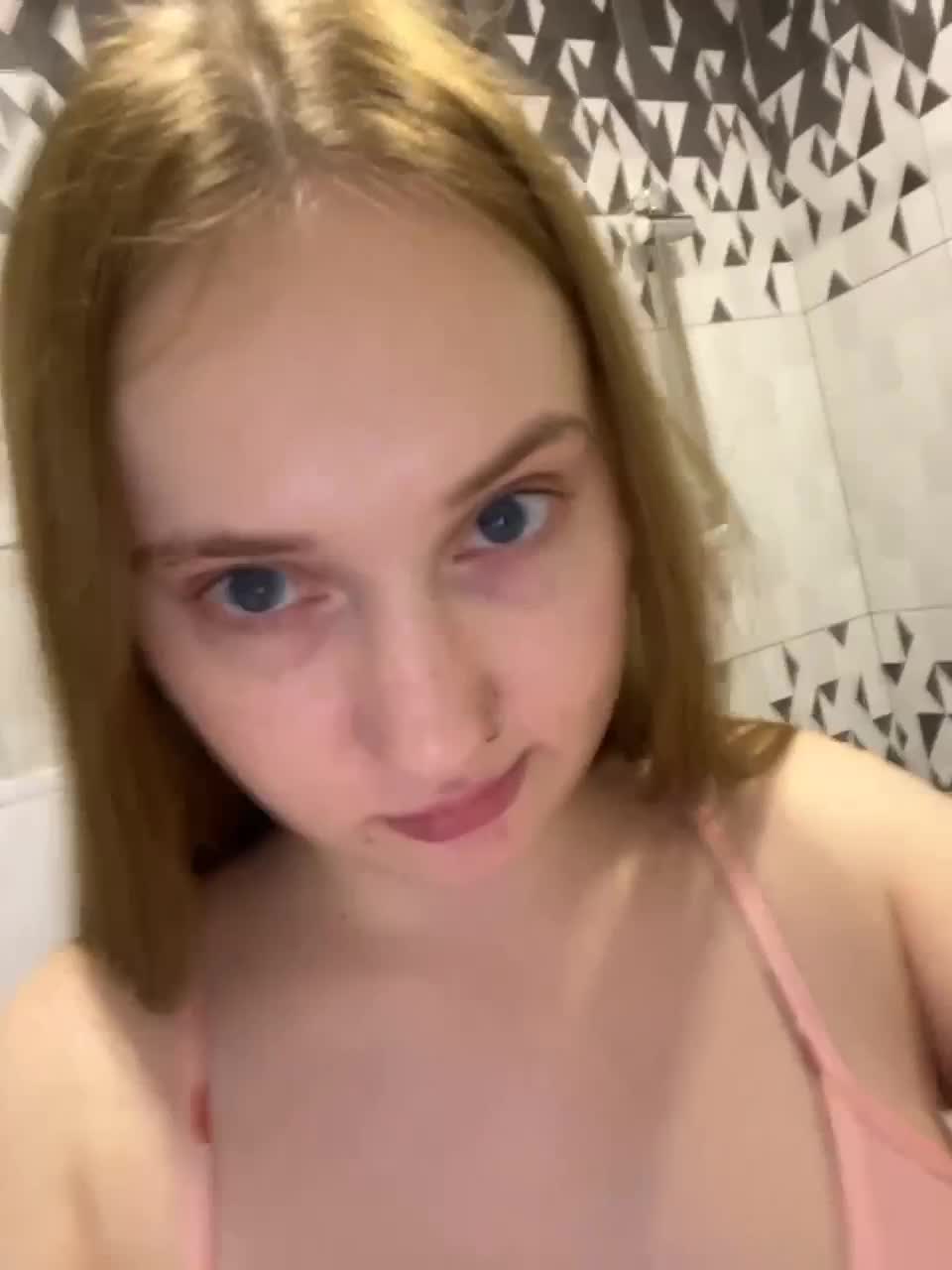 View or download file angelinakuny on 2023-06-14 from bongacams