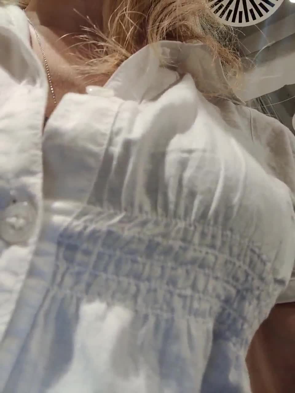 View or download file famouswomen on 2023-06-14 from bongacams