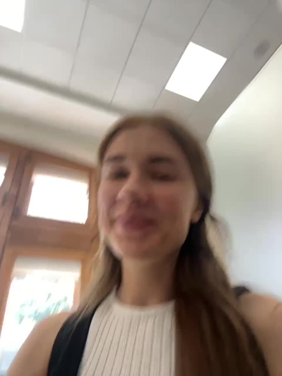 View or download file kirlove1 on 2023-06-14 from bongacams