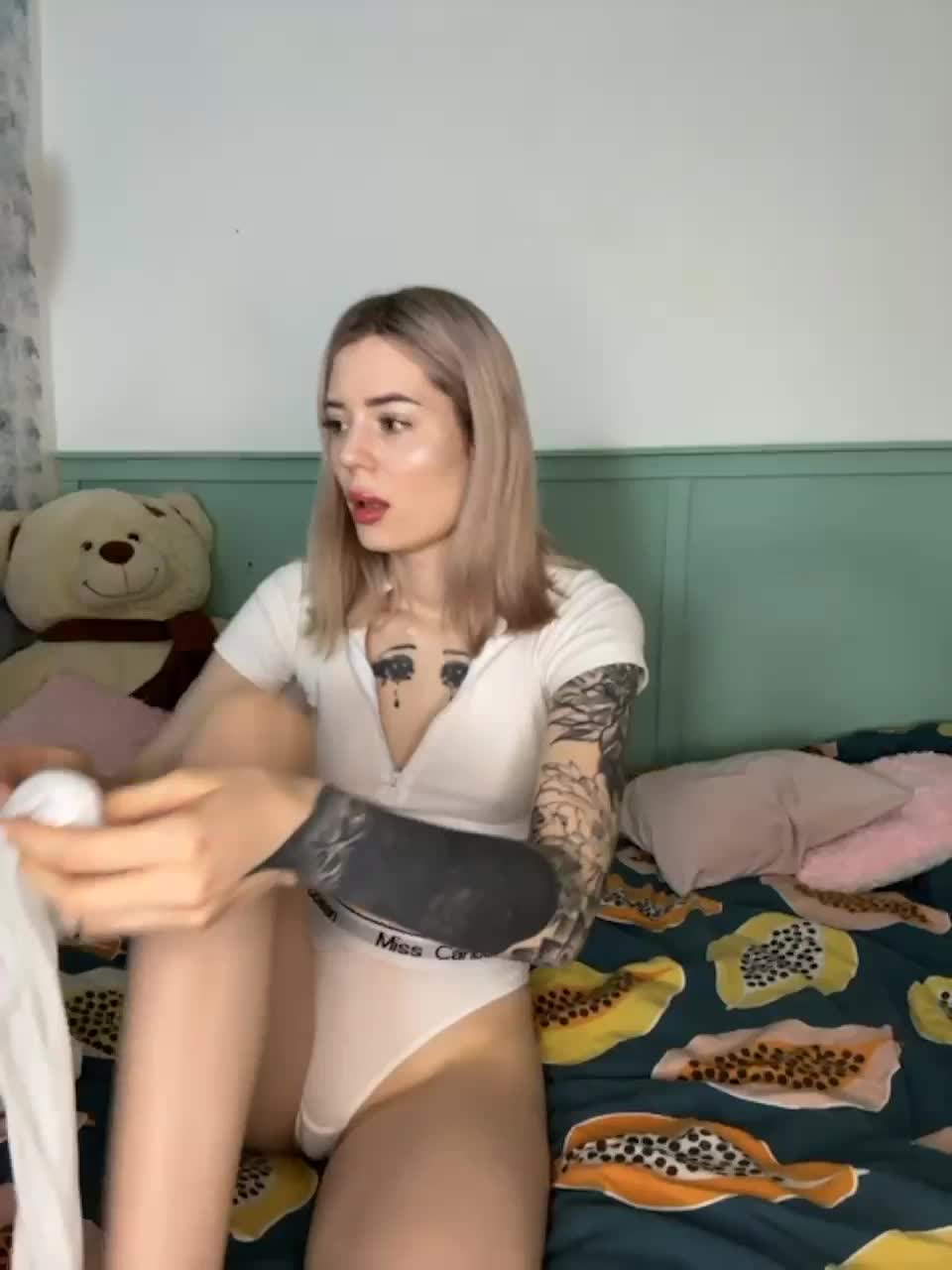 View or download file hiboys on 2023-06-16 from bongacams