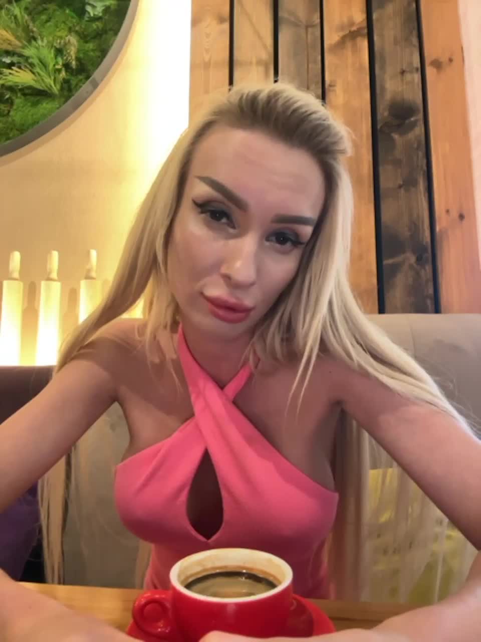 View or download file goldpussy69 on 2023-06-17 from bongacams