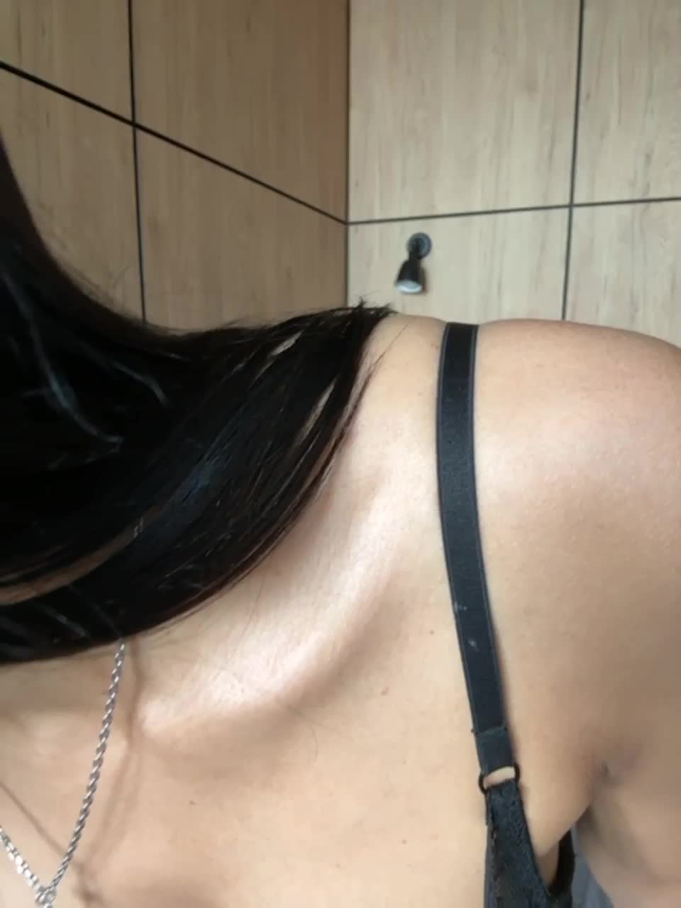 View or download file linahelen on 2023-06-17 from bongacams