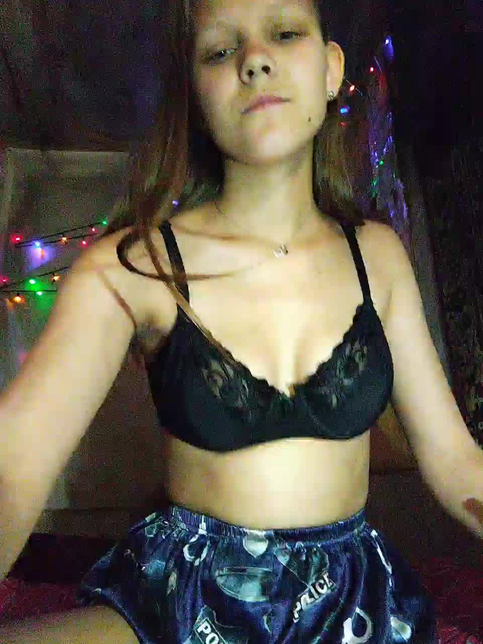 View or download file akirakaryn on 2023-06-18 from bongacams