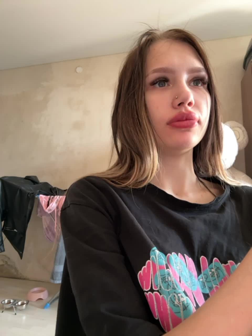 View or download file angelll3 on 2023-06-18 from bongacams