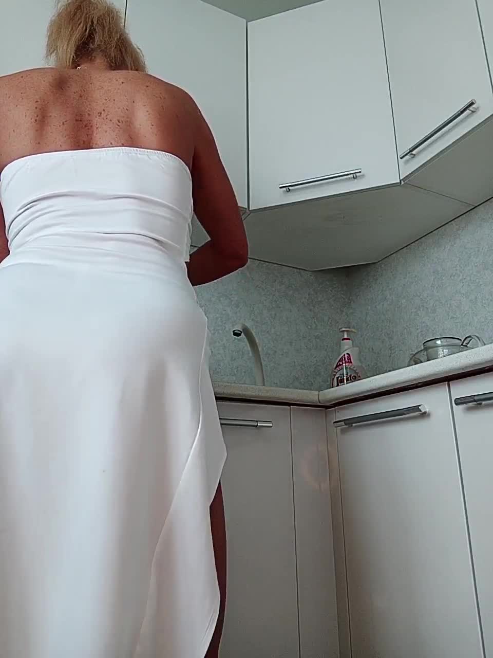 View or download file angelochek042 on 2023-06-18 from bongacams