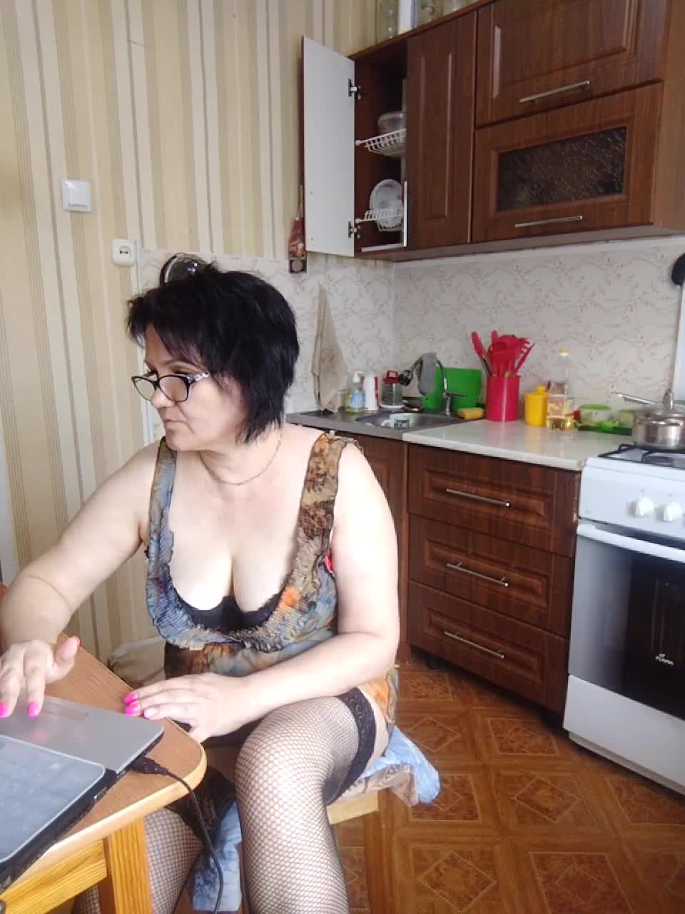 View or download file galinka76 on 2023-06-18 from bongacams