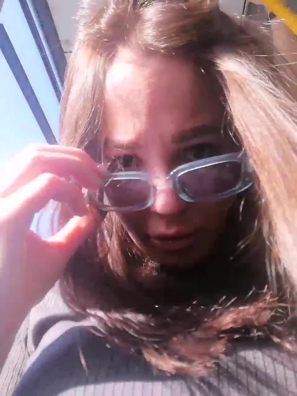 View or download file l4dycandy on 2023-06-18 from bongacams