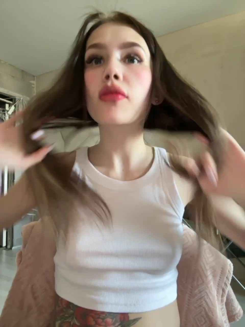 View or download file angelll3 on 2023-06-19 from bongacams