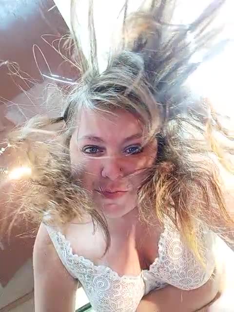 View or download file hairycrotch on 2023-06-19 from bongacams