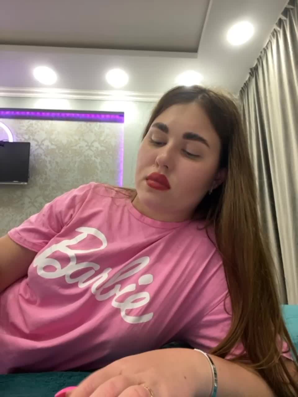 View or download file katemiddleton on 2023-06-19 from bongacams