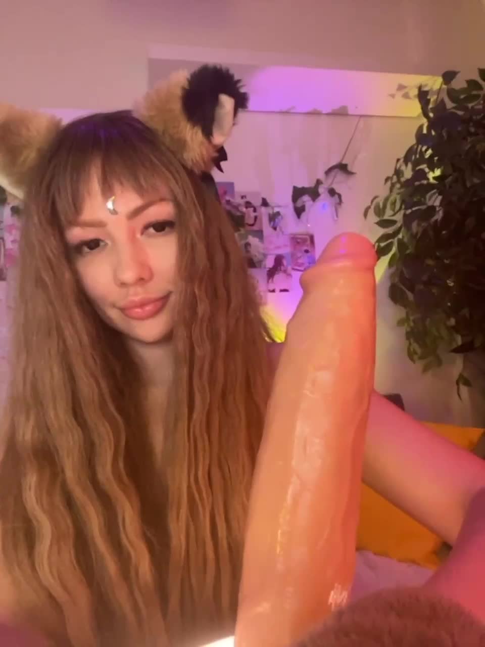 View or download file ladycharmer on 2023-06-19 from bongacams