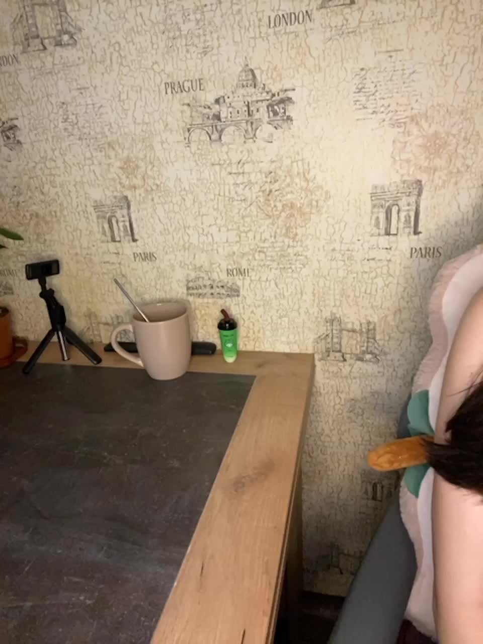 View or download file mialiahot on 2023-06-19 from bongacams