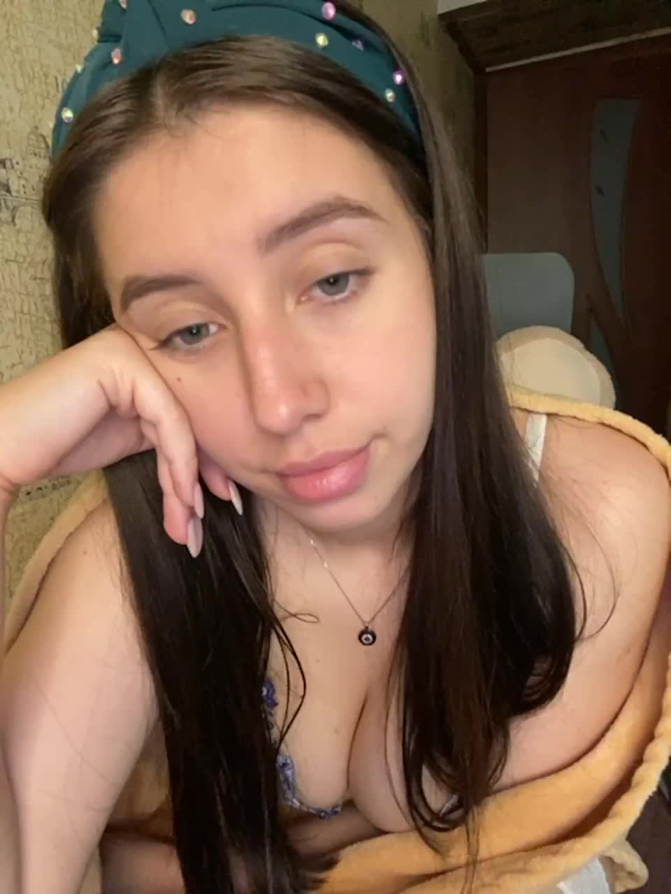 View or download file mialiahot on 2023-06-19 from bongacams