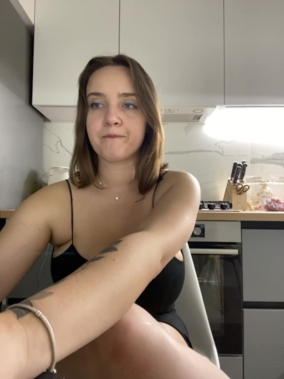 View or download file tuda__suda on 2023-06-19 from bongacams