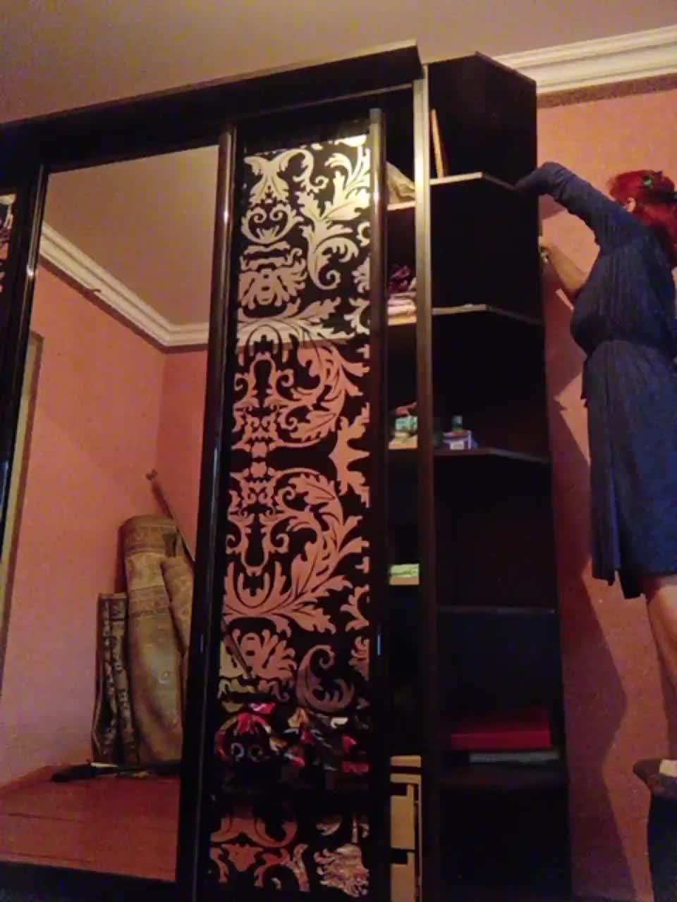 View or download file gold_model on 2023-06-20 from bongacams